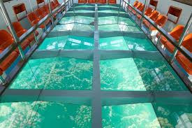 Cristalino Clear Bottom Boat